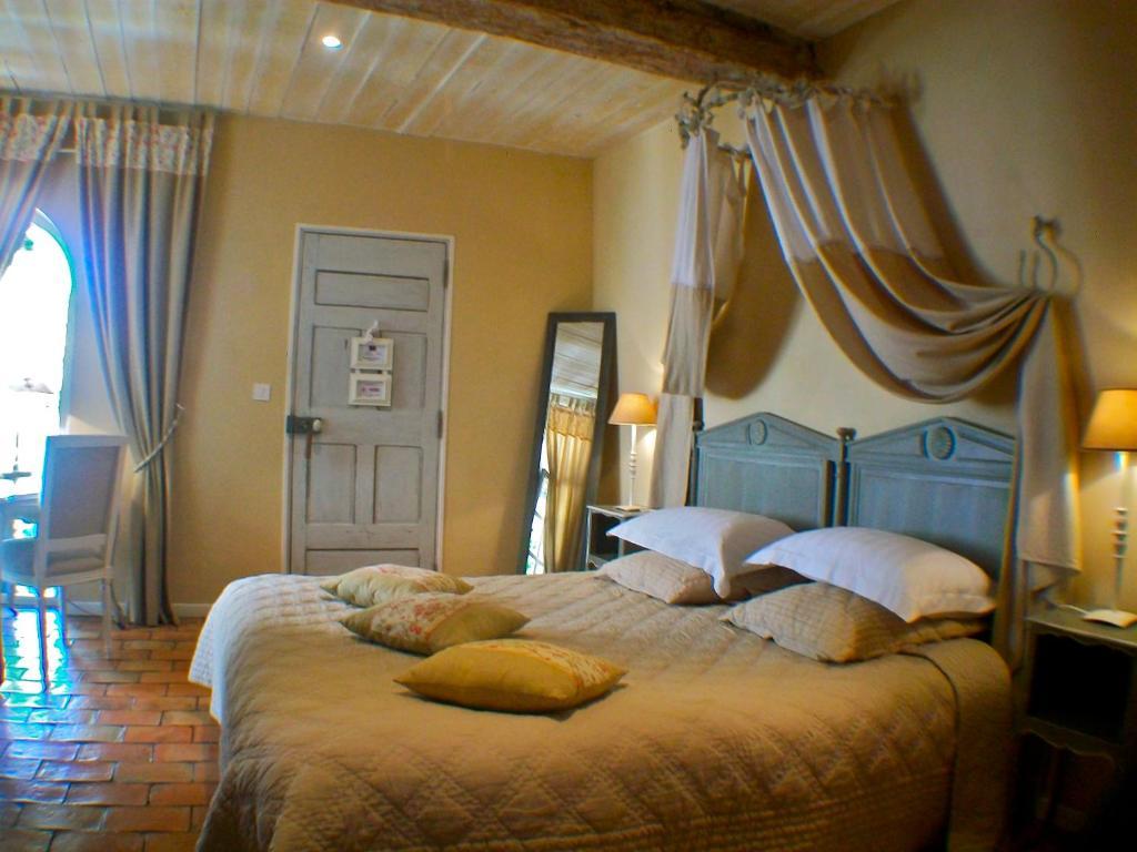Un Patio en Luberon Bed and Breakfast Ansouis Habitación foto