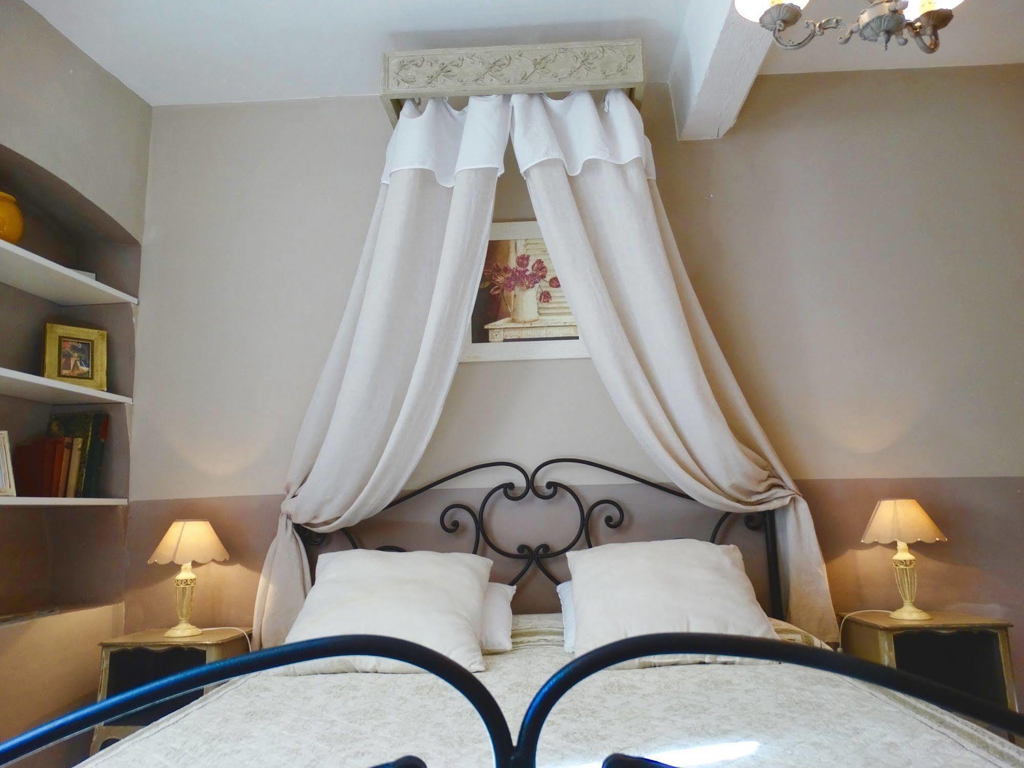 Un Patio en Luberon Bed and Breakfast Ansouis Exterior foto